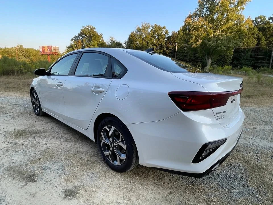 2021 Kia Forte - Image 3 of 19