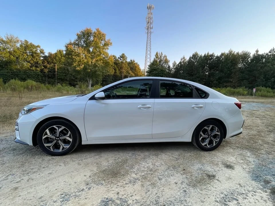 2021 Kia Forte - Image 4 of 19