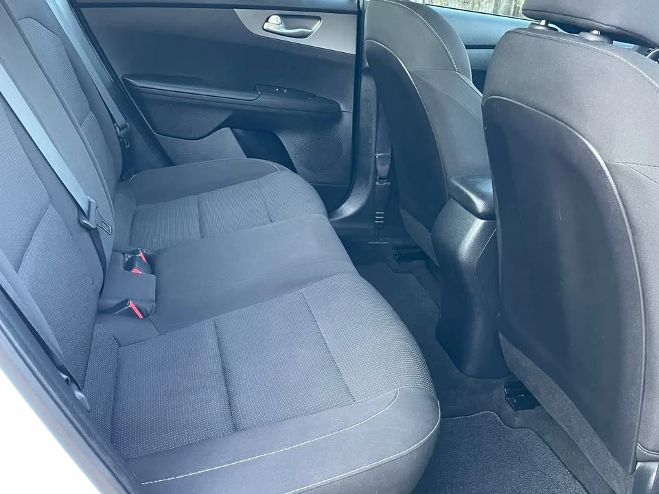 2021 Kia Forte - Image 10 of 19