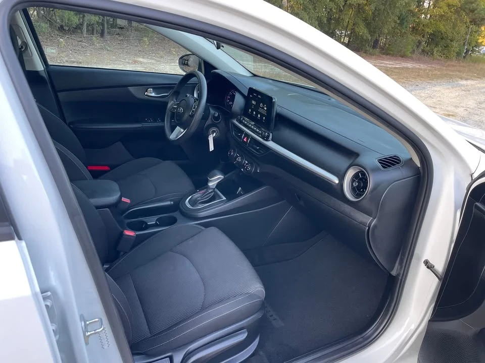 2021 Kia Forte - Image 13 of 19