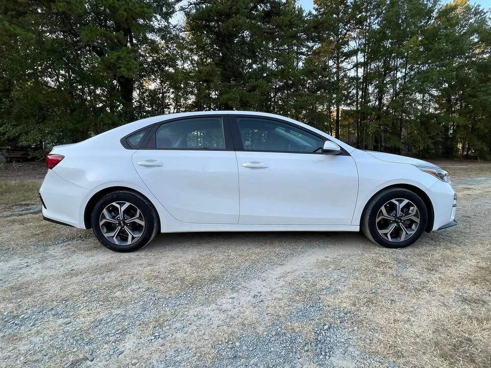 2021 Kia Forte - Image 6 of 19