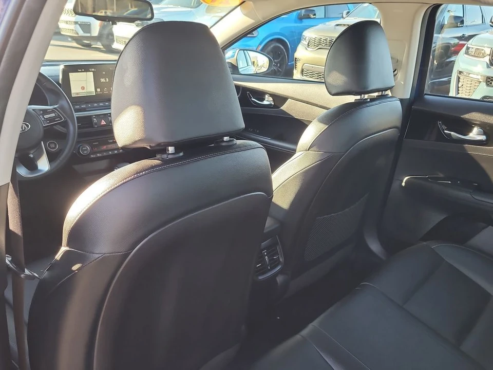 2021 Kia Forte - Image 10 of 12