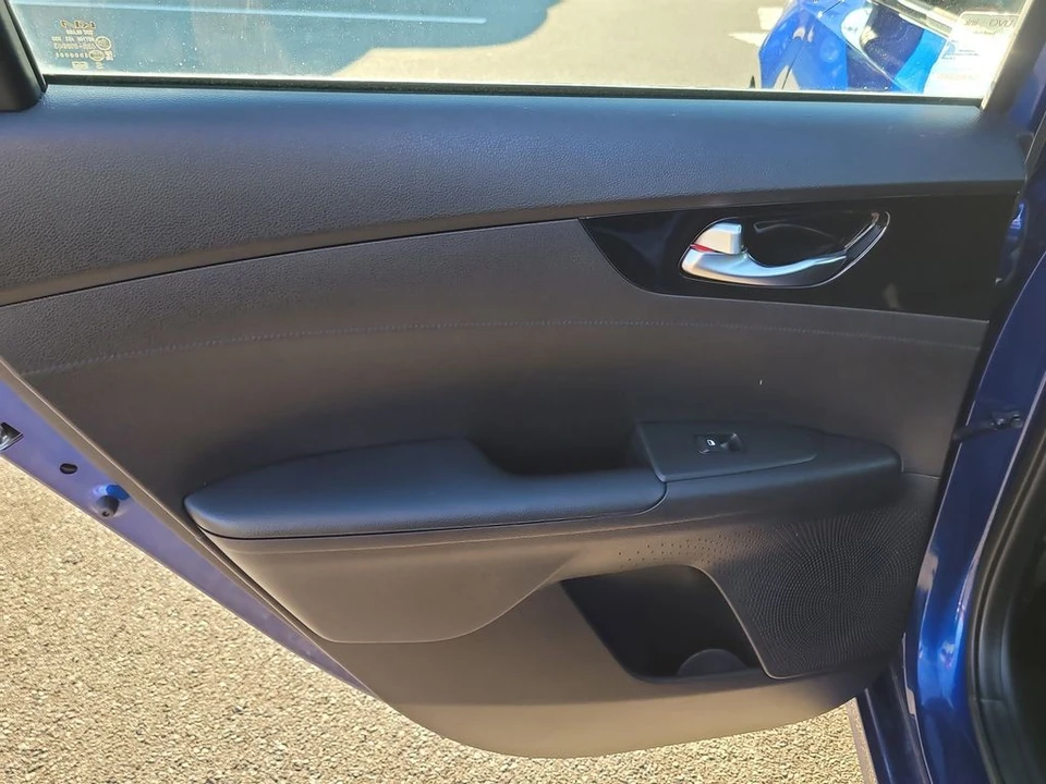 2021 Kia Forte - Image 9 of 12