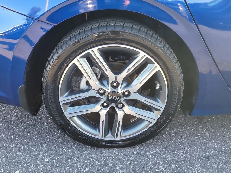 2021 Kia Forte - Image 5 of 12