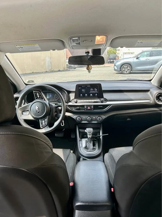 2021 Kia Forte - Image 6 of 15
