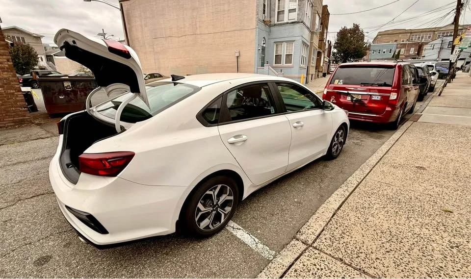 2021 Kia Forte - Image 11 of 15