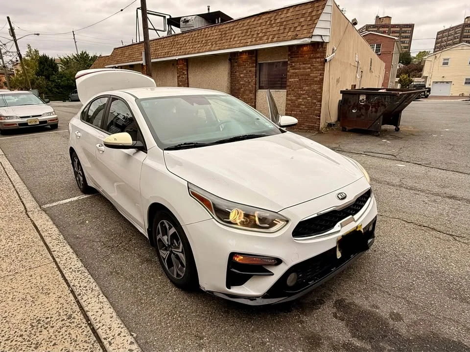 2021 Kia Forte - Image 12 of 15