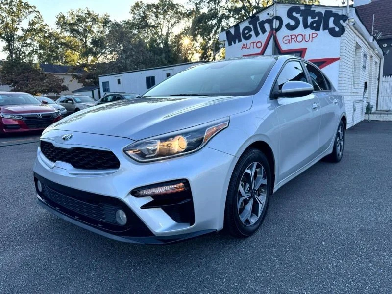 2021 Kia Forte - Image 3 of 12