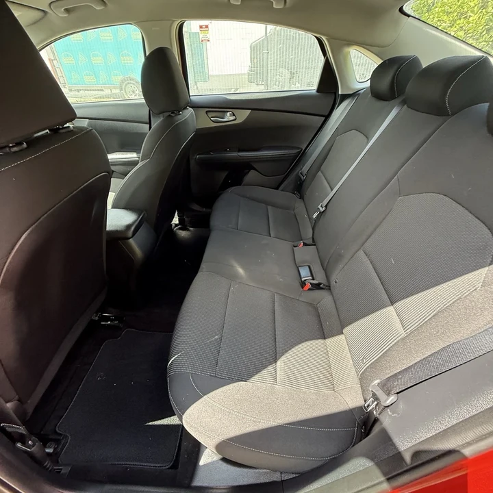 2021 Kia Forte - Image 7 of 13
