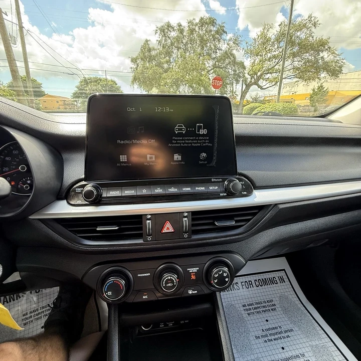 2021 Kia Forte - Image 8 of 13