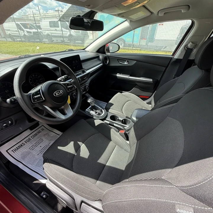 2021 Kia Forte - Image 6 of 13