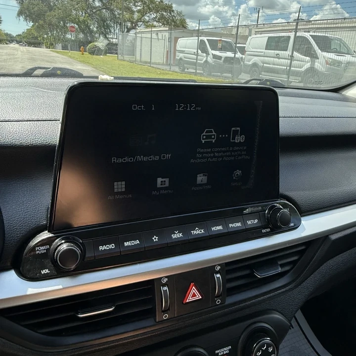 2021 Kia Forte - Image 10 of 13