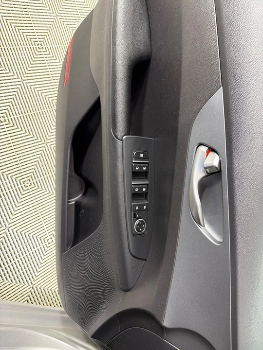 2021 Kia Forte - Image 11 of 12