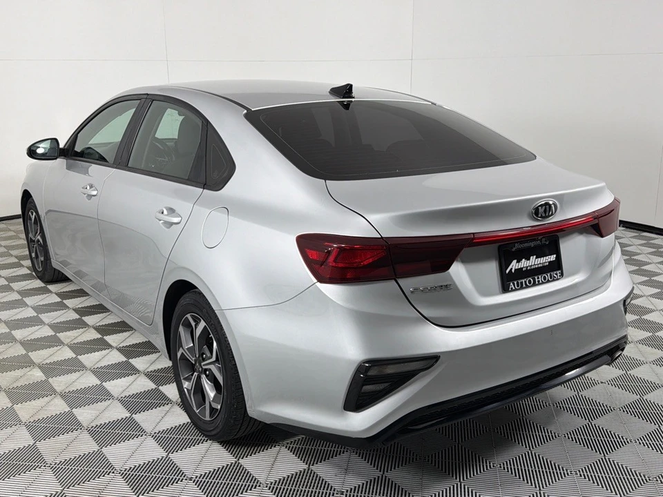 2021 Kia Forte - Image 7 of 12