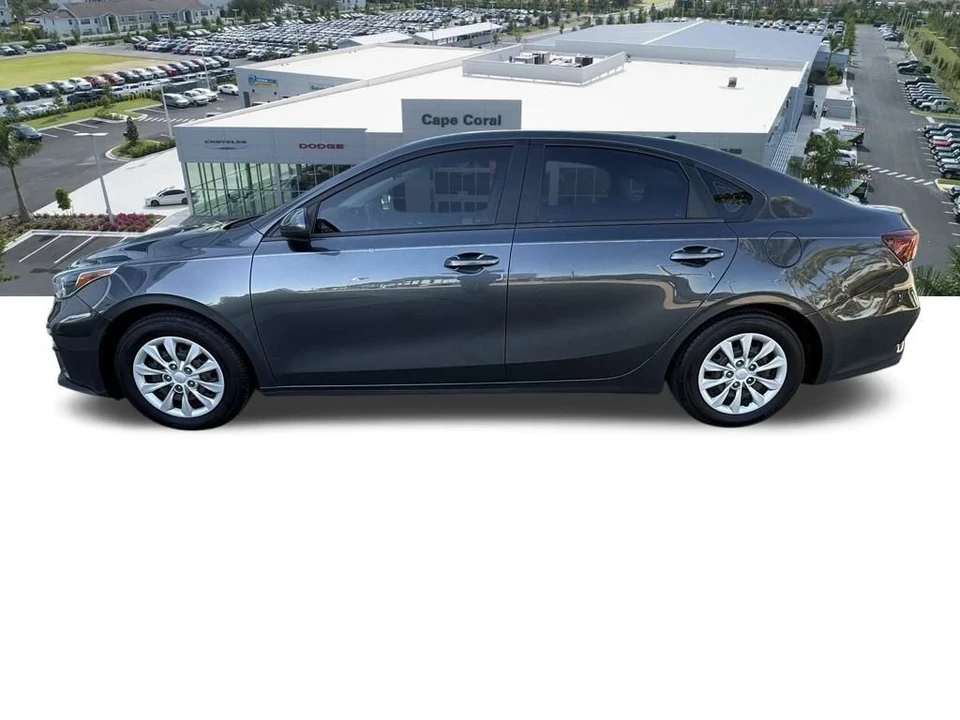 2021 Kia Forte - Image 8 of 12