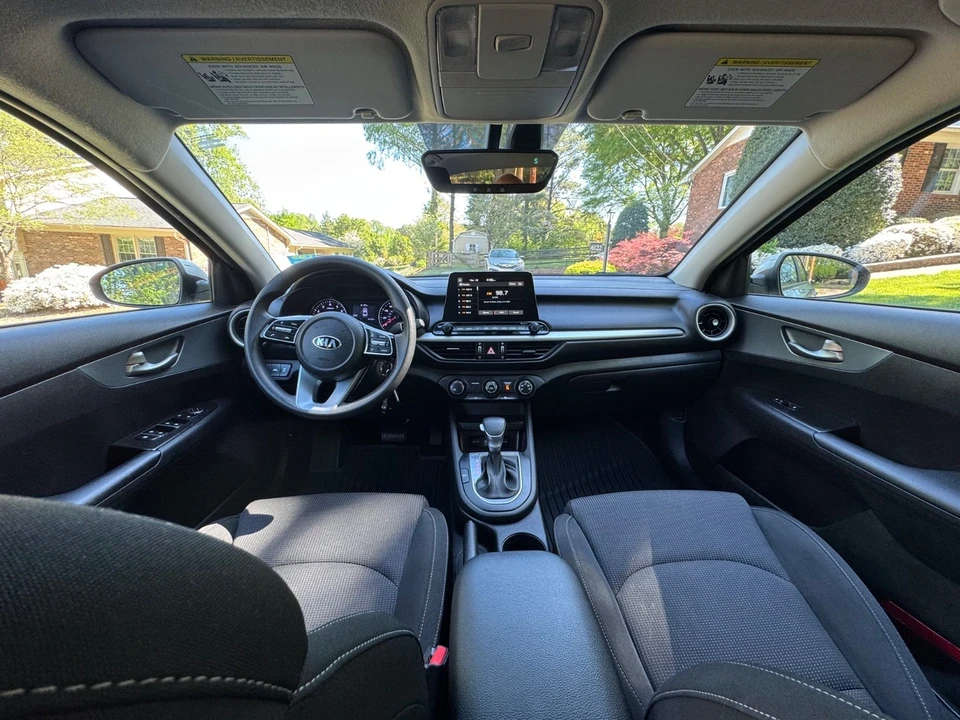2021 Kia Forte - Image 6 of 21