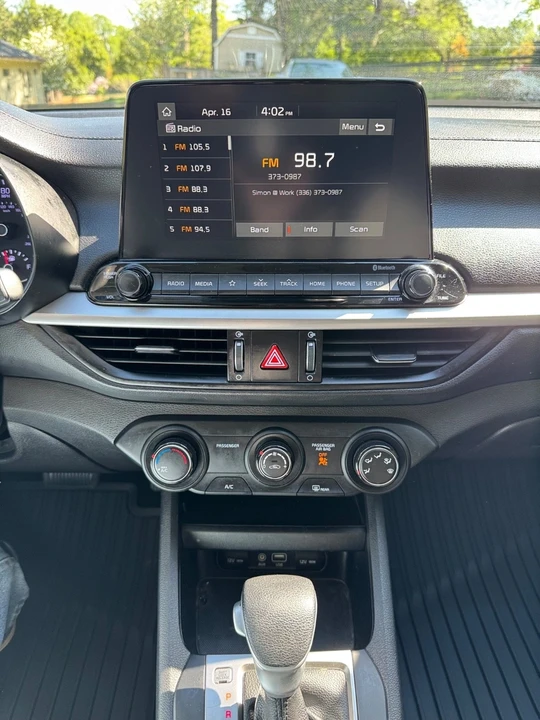 2021 Kia Forte - Image 15 of 21