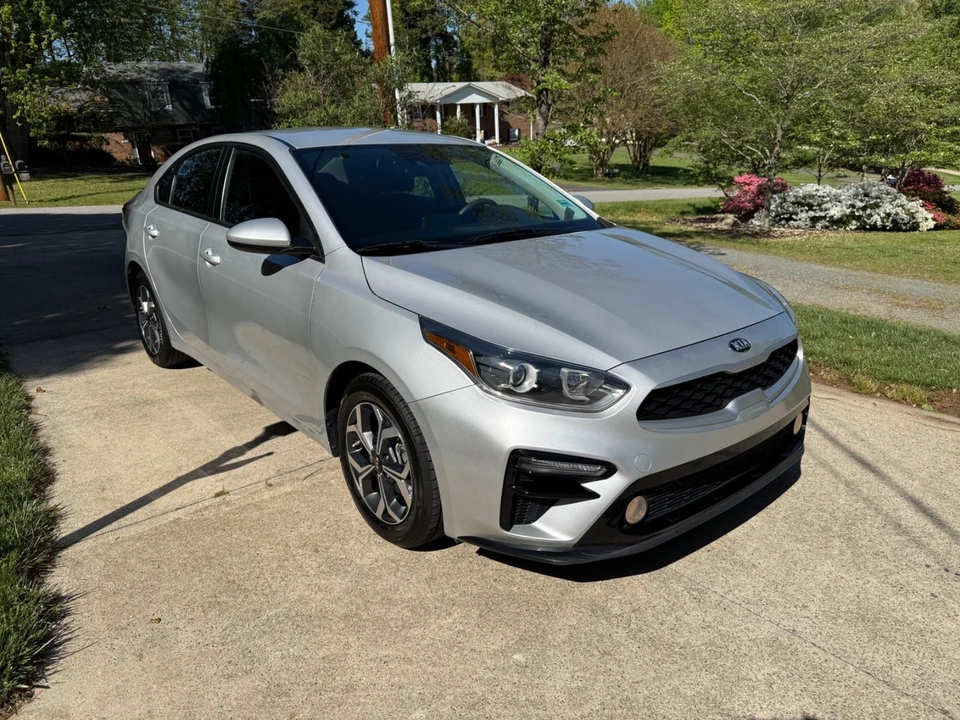 2021 Kia Forte - Image 13 of 21