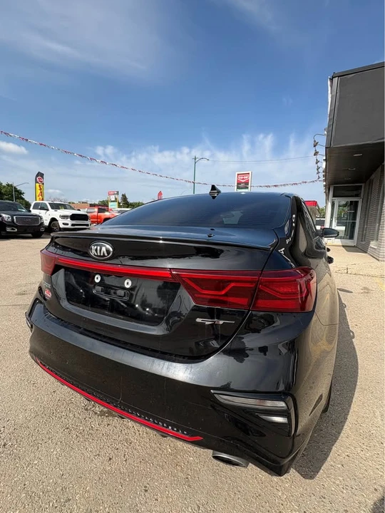 2021 Kia Forte - Image 2 of 13