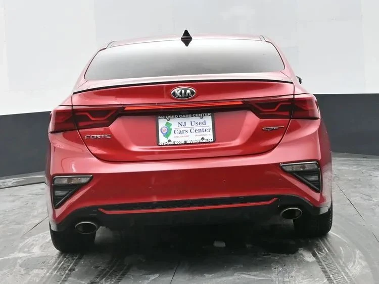 2021 Kia Forte - Image 8 of 12