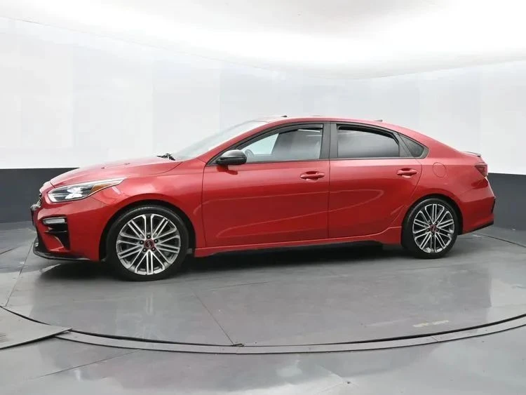 2021 Kia Forte - Image 5 of 12