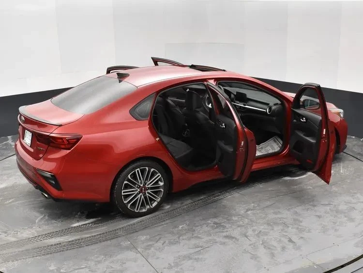 2021 Kia Forte - Image 6 of 12
