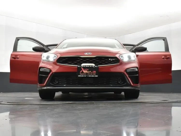 2021 Kia Forte - Image 11 of 12