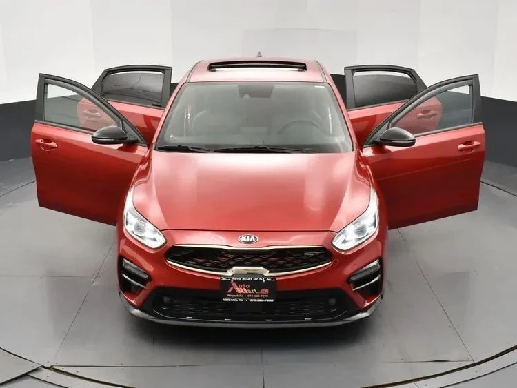2021 Kia Forte - Image 10 of 12