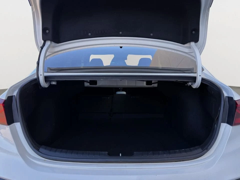 2021 Kia Forte - Image 6 of 9