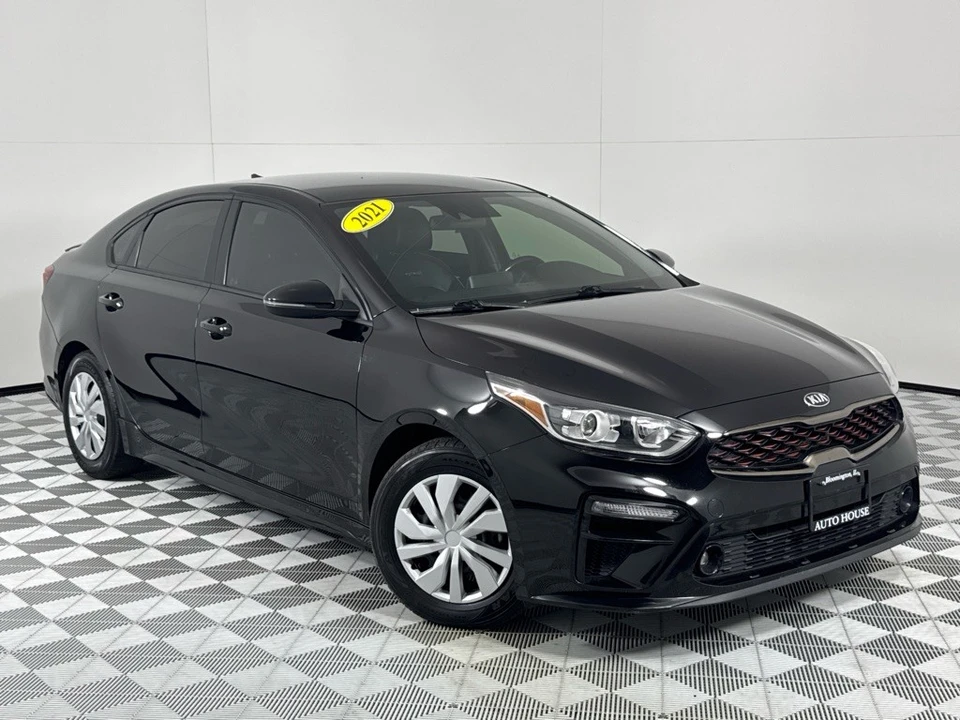 2021 Kia Forte - Image 2 of 12