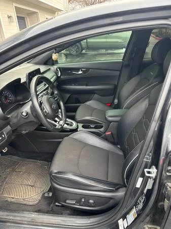 2021 Kia Forte - Image 8 of 11