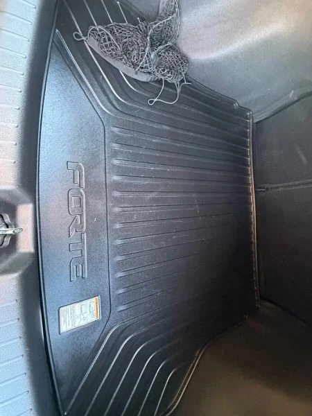 2021 Kia Forte - Image 11 of 12