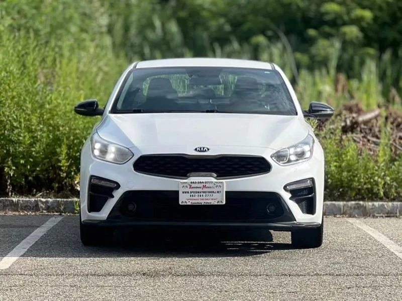 2021 Kia Forte - Image 3 of 12