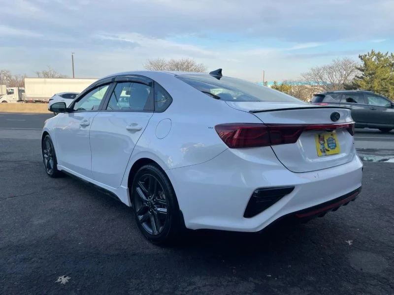 2021 Kia Forte - Image 6 of 12