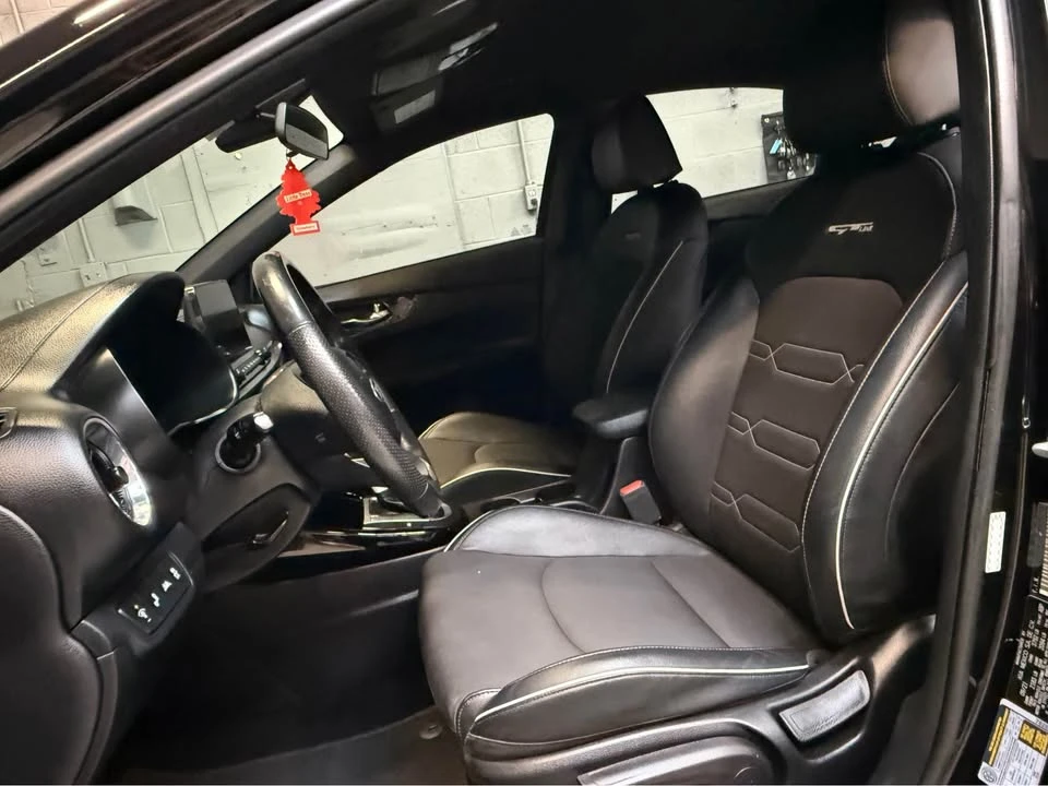 2021 Kia Forte - Image 8 of 9