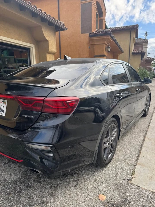 2021 Kia Forte - Image 5 of 11