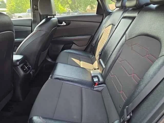 2021 Kia Forte - Image 6 of 13