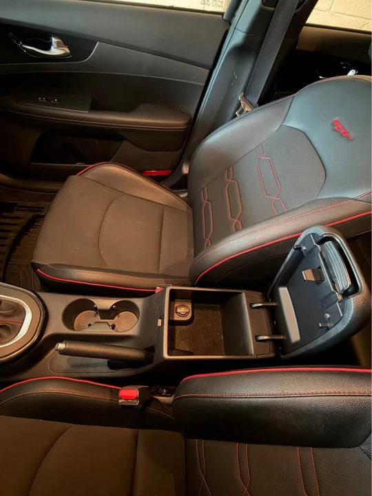 2021 Kia Forte - Image 14 of 17