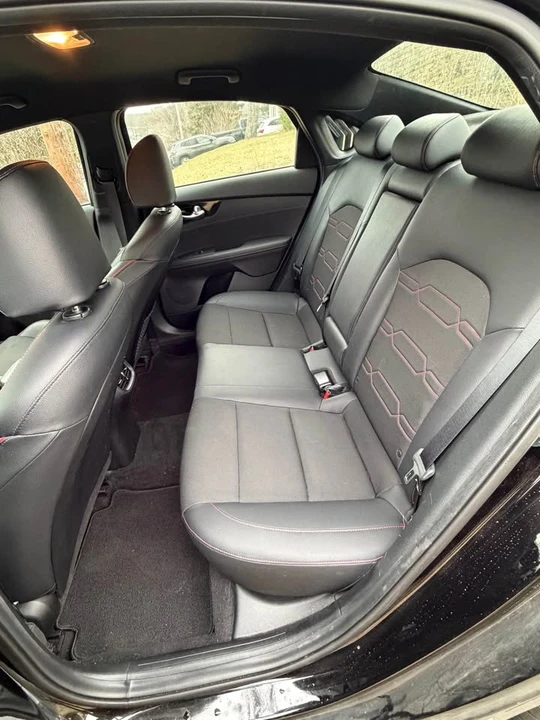 2021 Kia Forte - Image 12 of 17