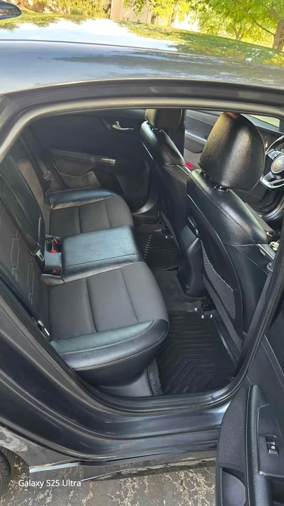 2021 Kia Forte - Image 8 of 20