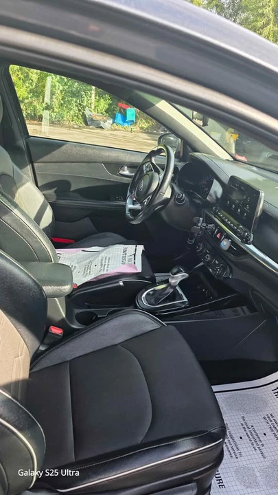 2021 Kia Forte - Image 13 of 20