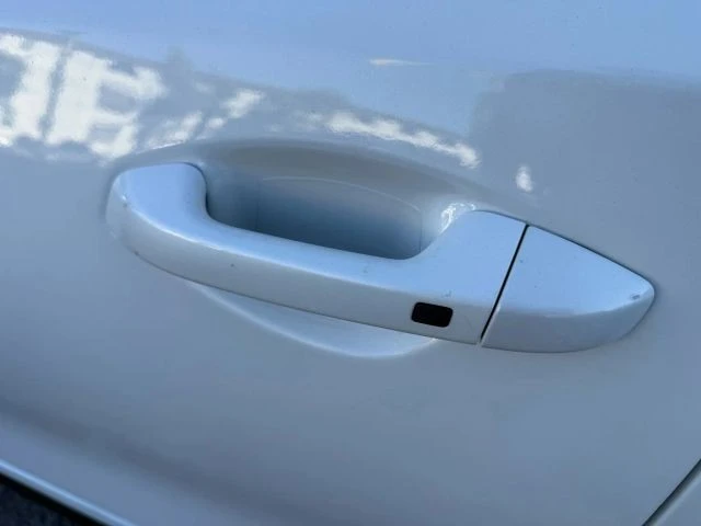 2021 Kia Forte - Image 17 of 21