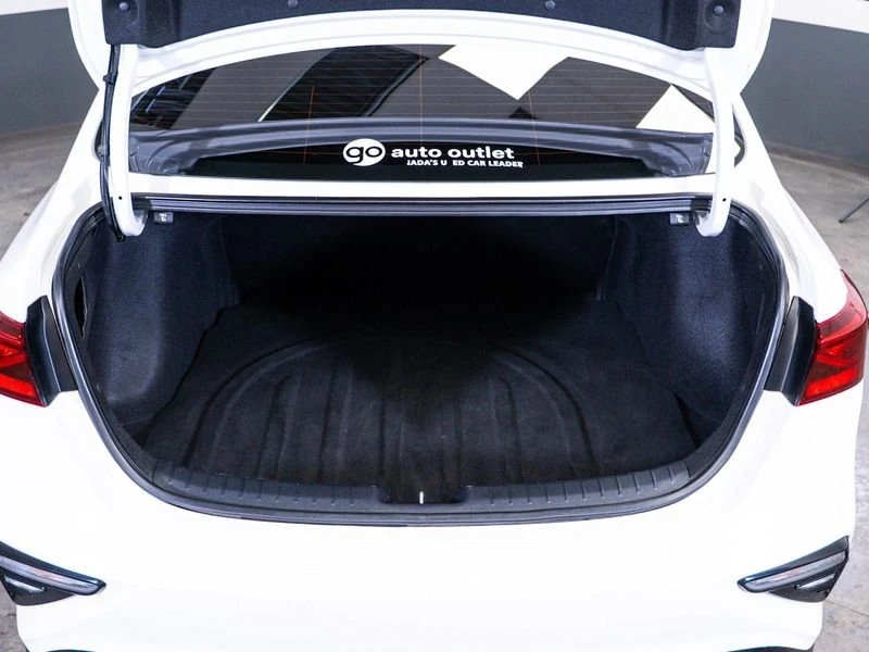 2021 Kia Forte - Image 9 of 20