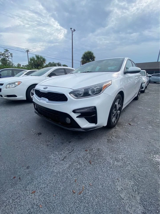 2021 Kia Forte - Image 4 of 13