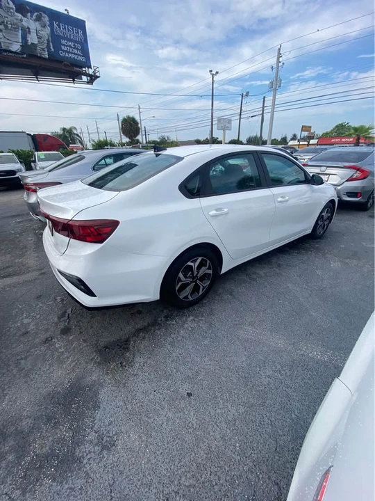 2021 Kia Forte - Image 6 of 13