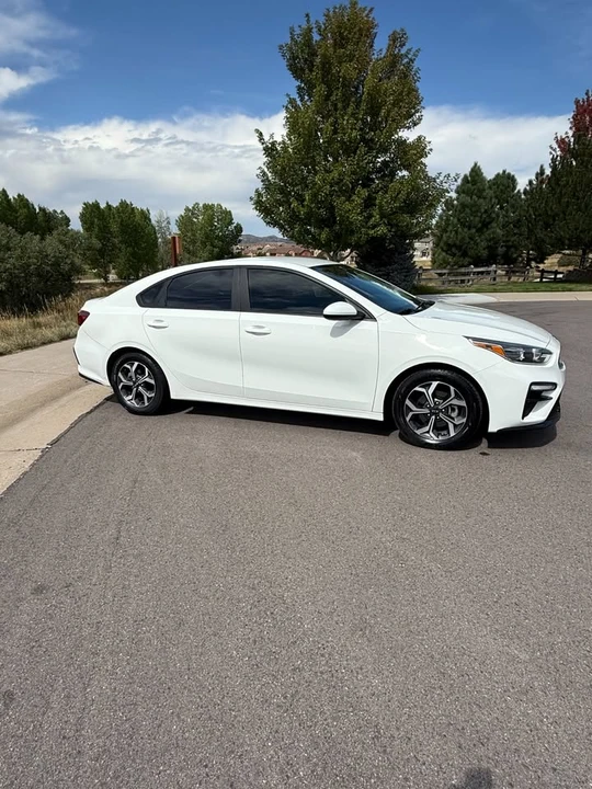 2021 Kia Forte - Image 6 of 11