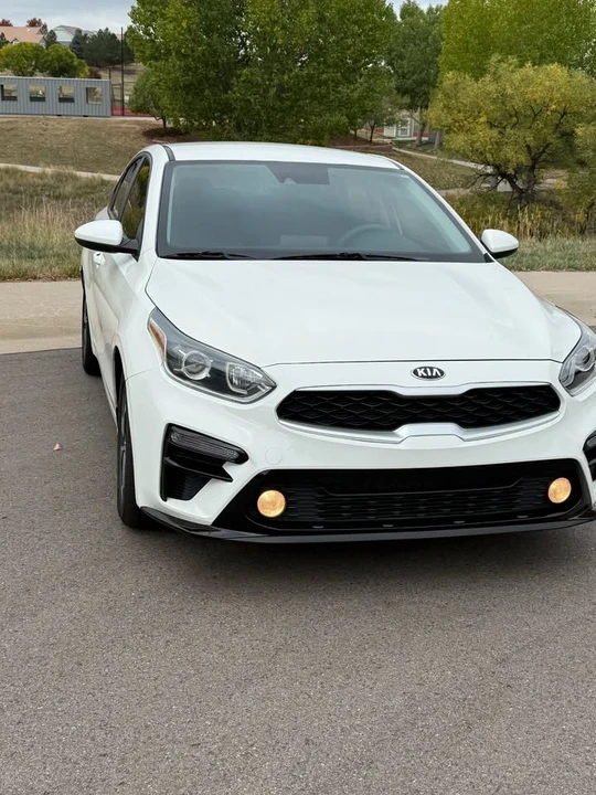 2021 Kia Forte - Image 3 of 11