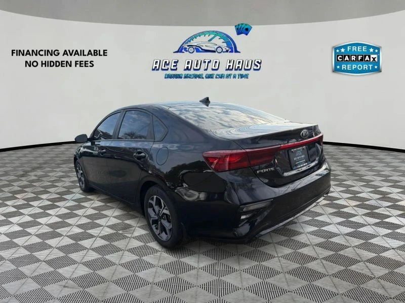 2021 Kia Forte - Image 5 of 12