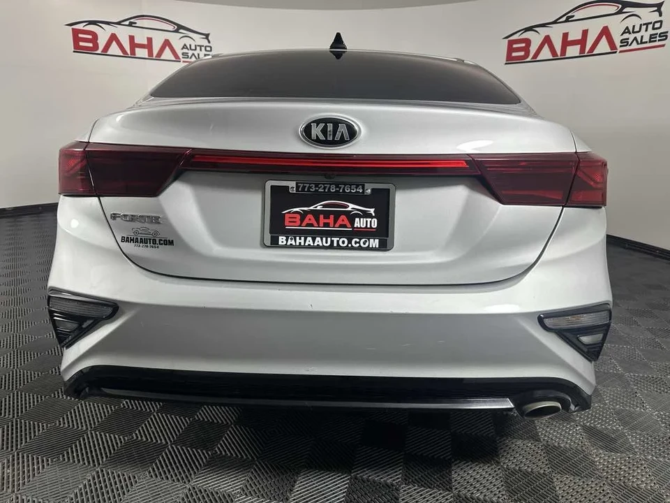 2021 Kia Forte - Image 8 of 21