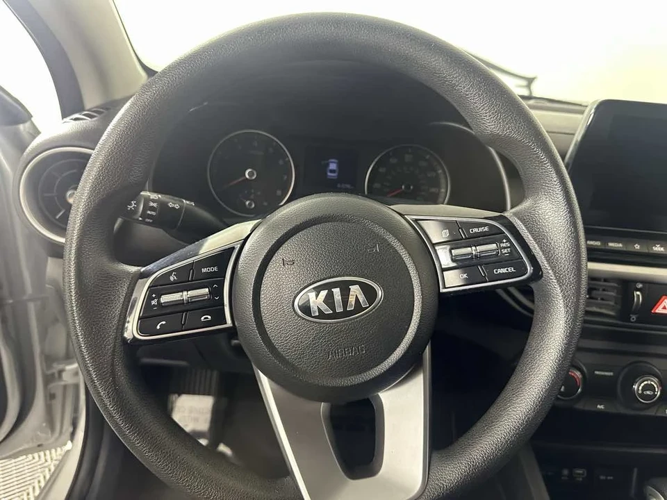 2021 Kia Forte - Image 19 of 21